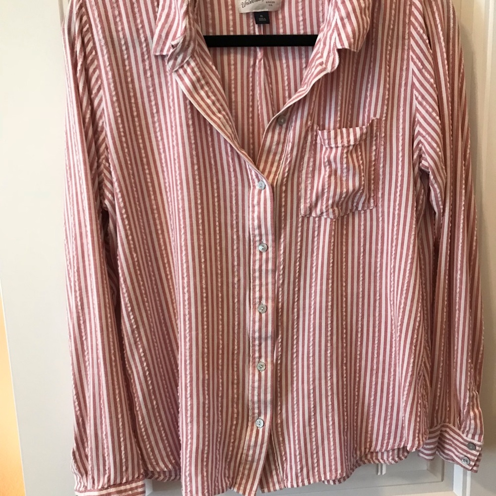 White and dusty pink Long sleeve button up